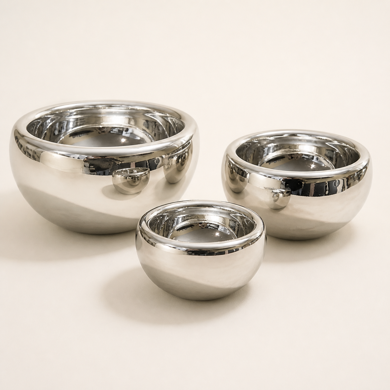 Set de 3 Ensaladeras Plateadas de Vidrio Soplado (10, 20, 30 cm.)