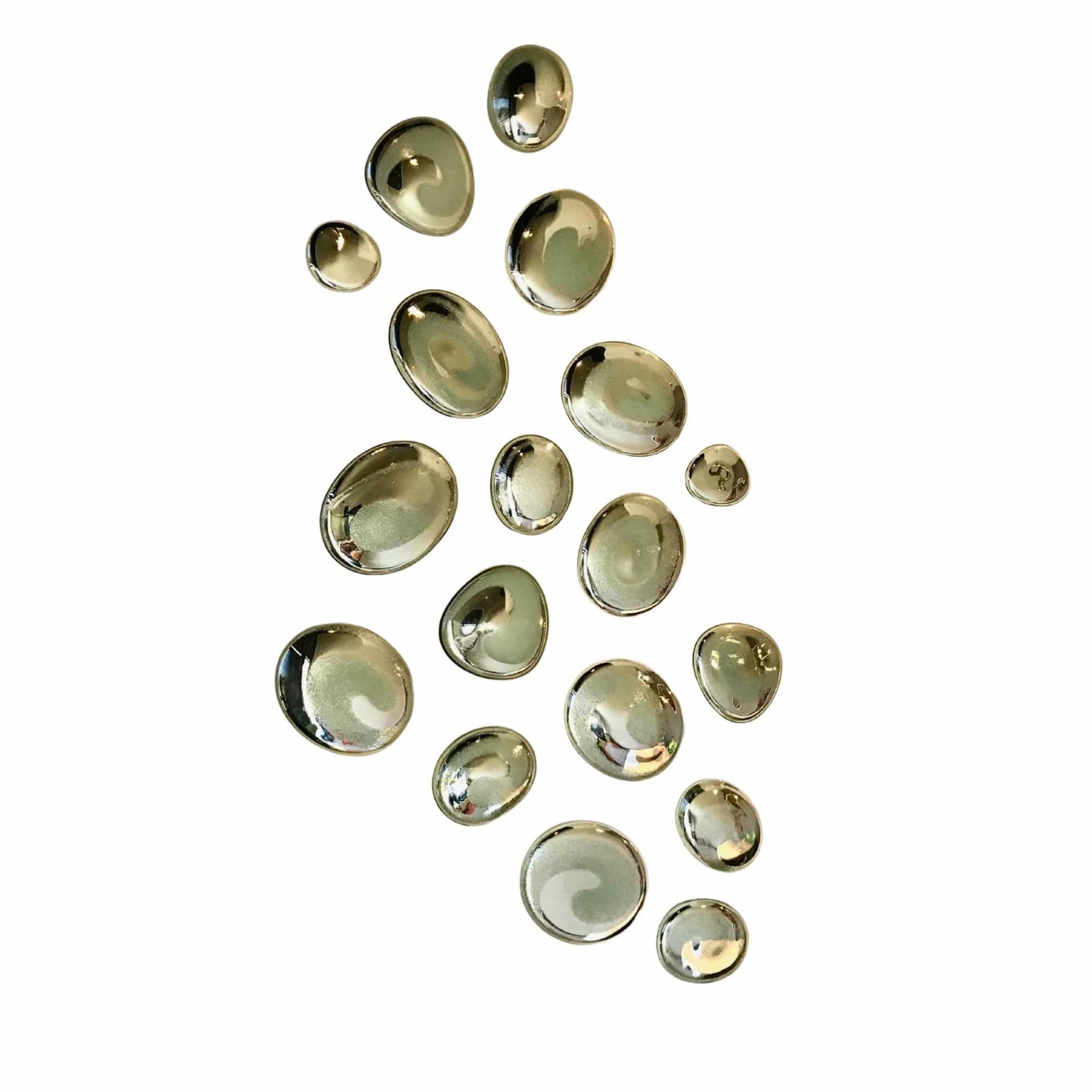 Mural de Piedras de Vidrio Soplado | Decoración de Muro | Hecho en México | (Plateadas, 8 - 30 cm.) - MAREY -