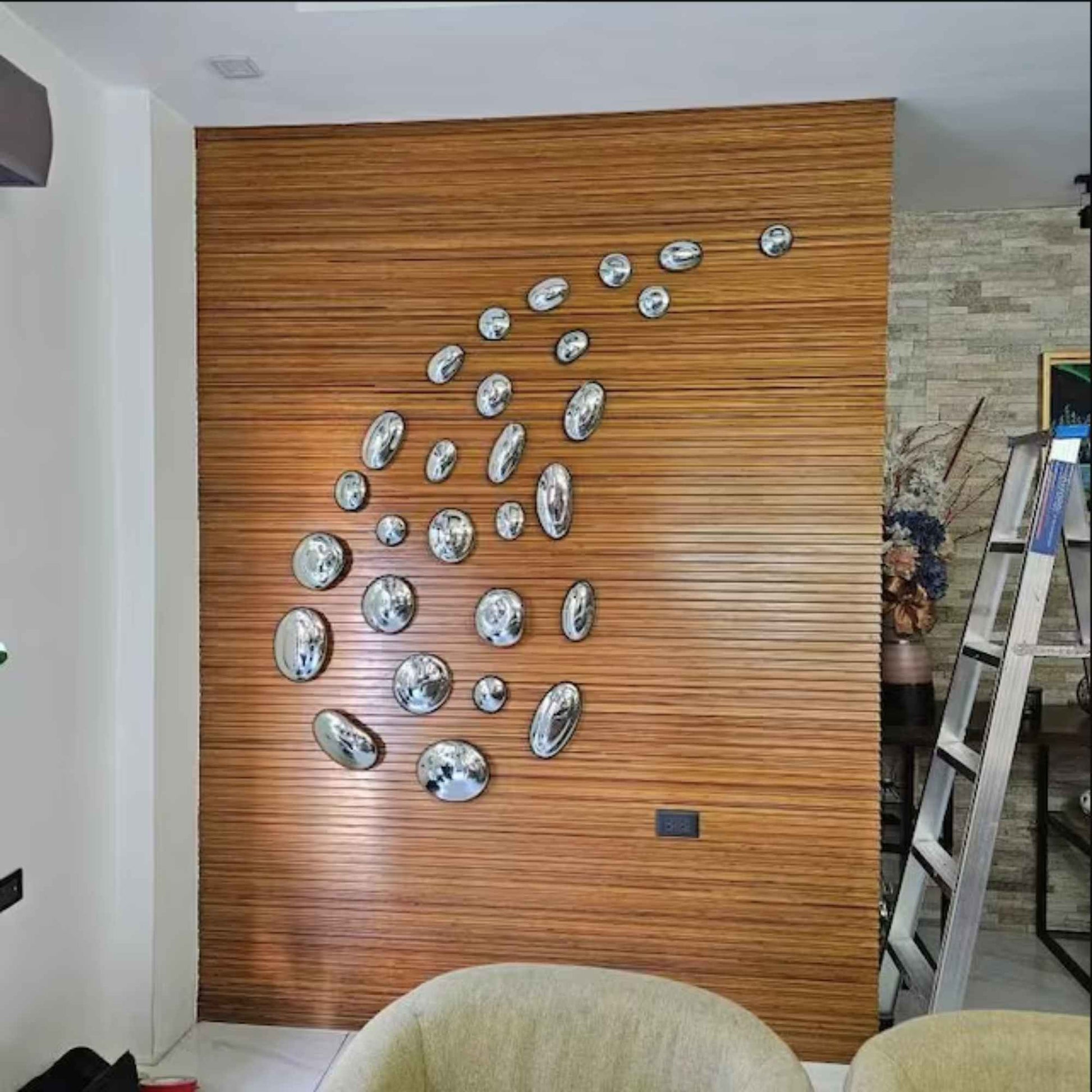 Mural de Piedras de Vidrio Soplado | Decoración de Muro | Hecho en México | (Plateadas, 8 - 30 cm.) - MAREY -